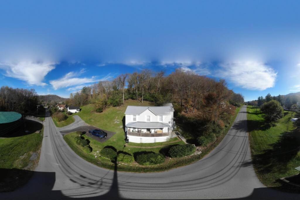 The Dragon'S Den 5 Bedroom House 1 Mile To Main St Tazewell 外观 照片